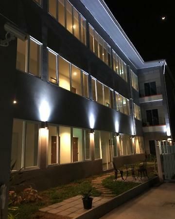 The Like Hotel 우돈타니 외부 사진